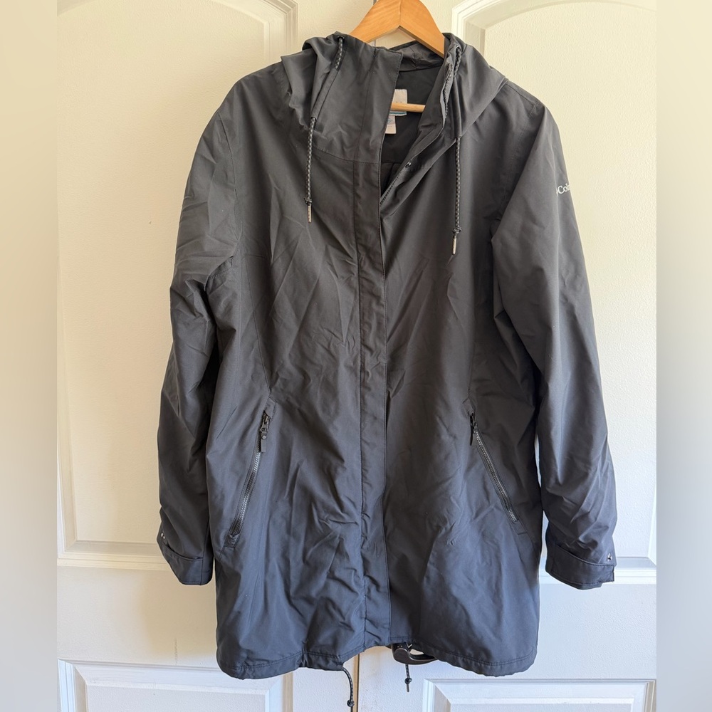 Columbia Dark Gray Hooded Ski & Snow Jacket